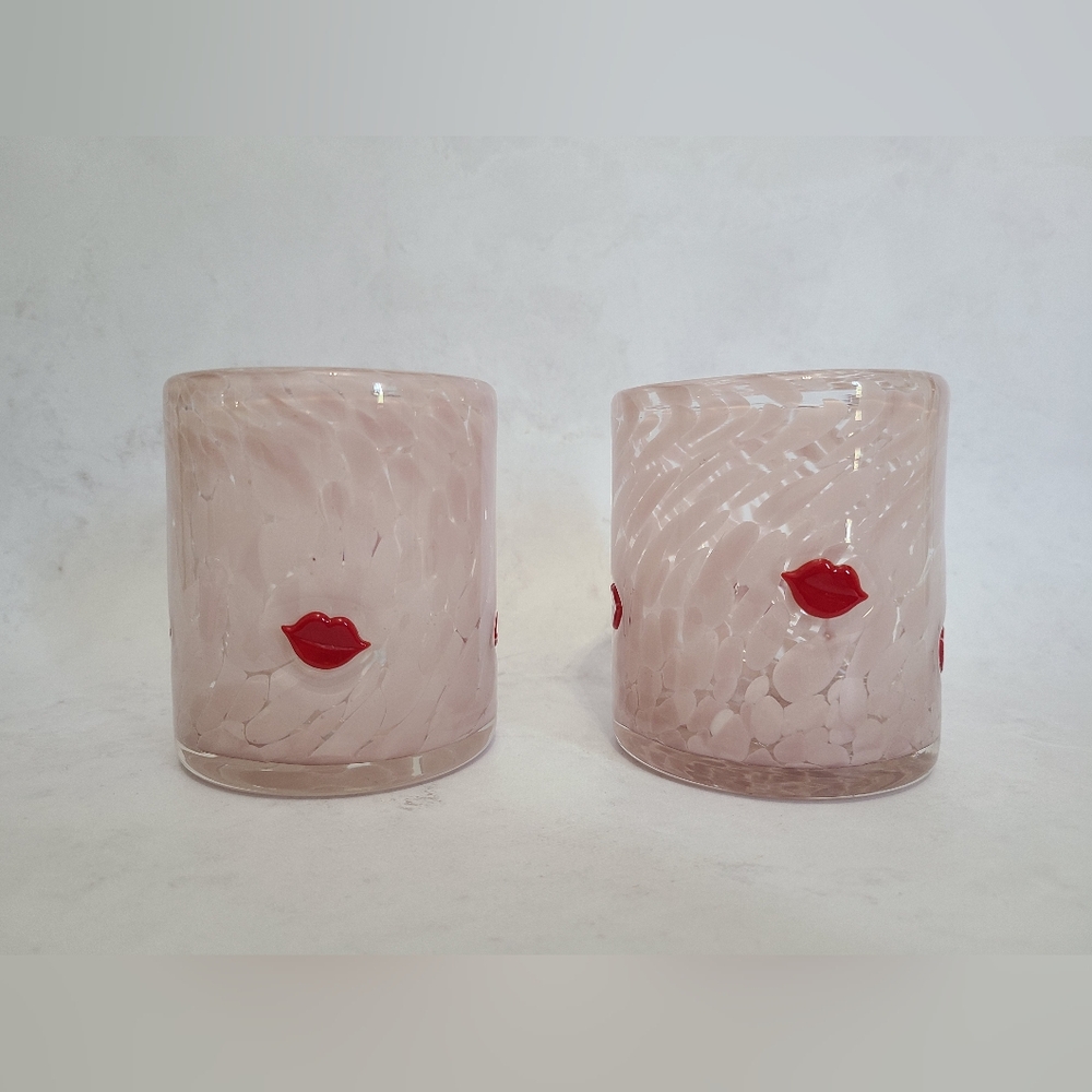 Viral Icon Confetti Drinkkng Glasses With Lips Icon - Set Of Two (2)